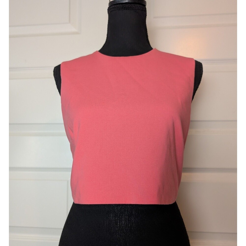 NWOT Zara Crop Top Size L Coral Round Neck Buttons Cute